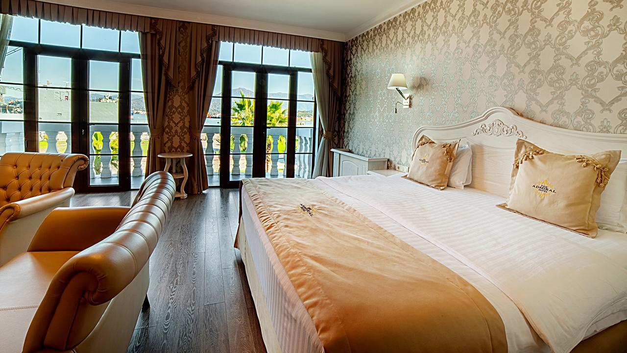 The Admiral Hotel Batumi Exterior foto
